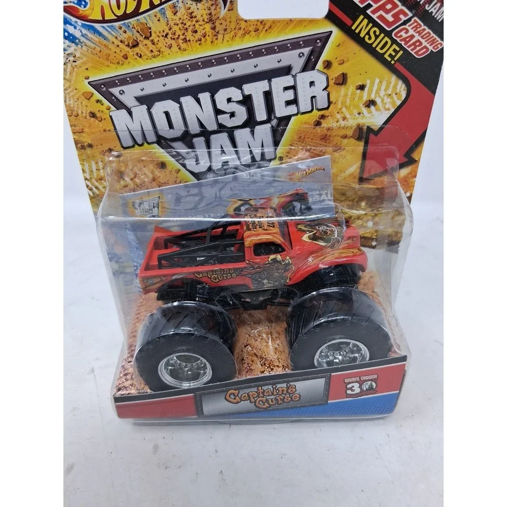Hot Wheels Monster Jam Diecast Truck Captain's Curse  30th Ann Topps